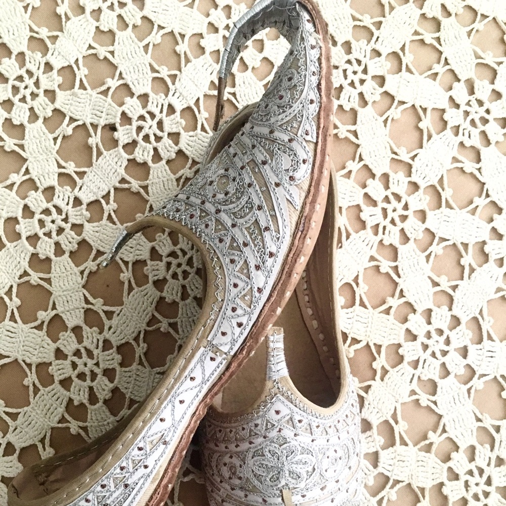 Shoes - Picture 4 of 4